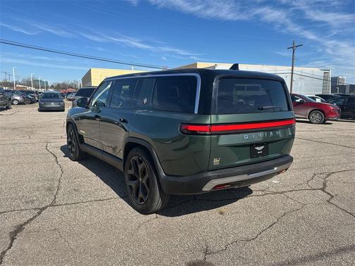 2023 Rivian R1S Launch Edition