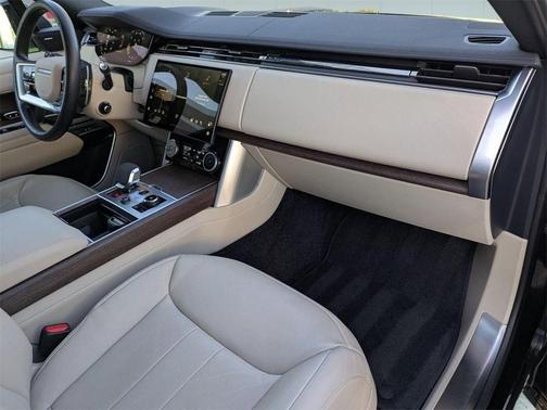 2023 Land Rover Range Rover P400 SE