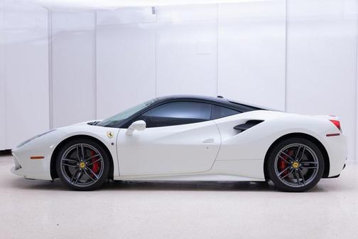 2018 Ferrari 488 GTB Base