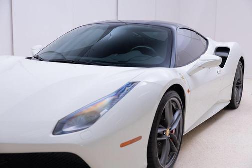 2018 Ferrari 488 GTB Base
