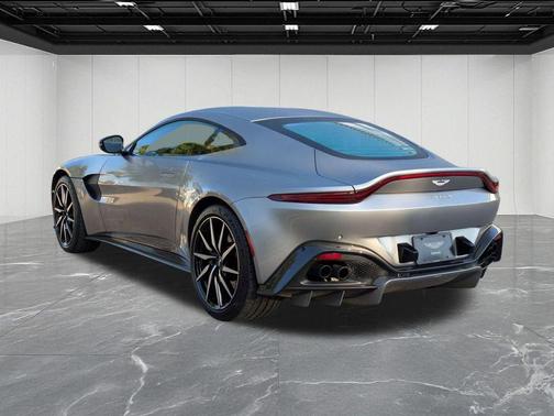 2019 Aston Martin Vantage Base