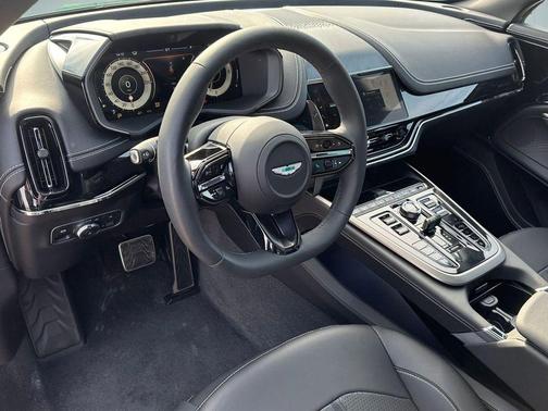 Malachite Green 2026 Aston Martin DBX 707