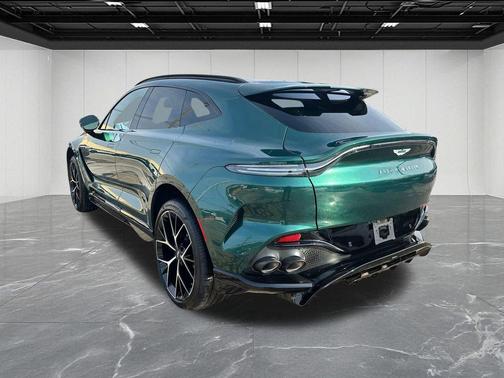 Malachite Green 2026 Aston Martin DBX 707
