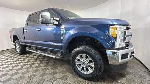 Blue Jeans Metallic 2017 Ford F-250 XLT
