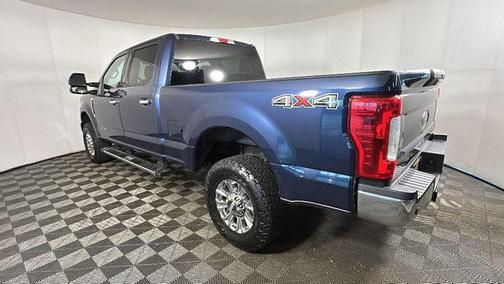 Blue Jeans Metallic 2017 Ford F-250 XLT