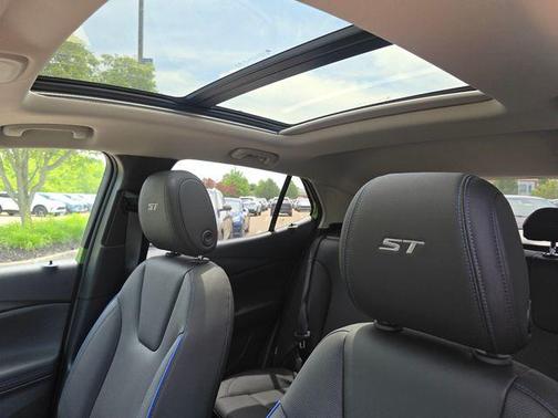 Ocean Blue Metallic 2026 Buick Encore GX Sport Touring