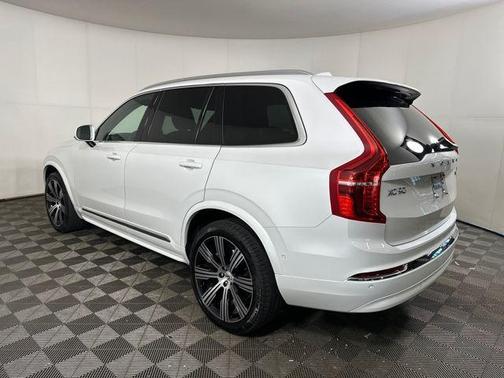 2023 Volvo XC90 B6 Ultimate 7-Seater