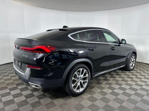 2023 BMW X6 xDrive40i
