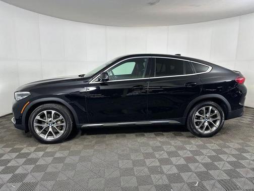 2023 BMW X6 xDrive40i
