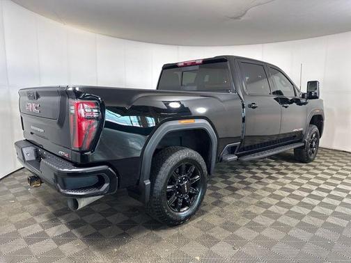 2024 GMC Sierra 2500 AT4