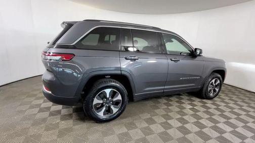 Baltic Gray Metallic Clearcoat 2022 Jeep Grand Cherokee 4xe Base