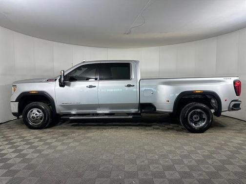 2022 GMC Sierra 3500 SLT