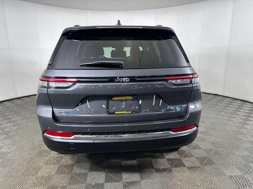 Baltic Gray Metallic Clearcoat 2022 Jeep Grand Cherokee 4xe Base