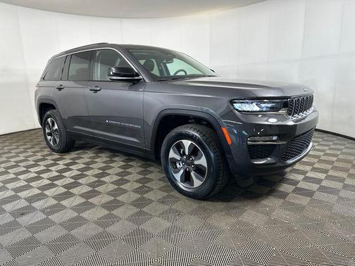 Baltic Gray Metallic Clearcoat 2022 Jeep Grand Cherokee 4xe Base