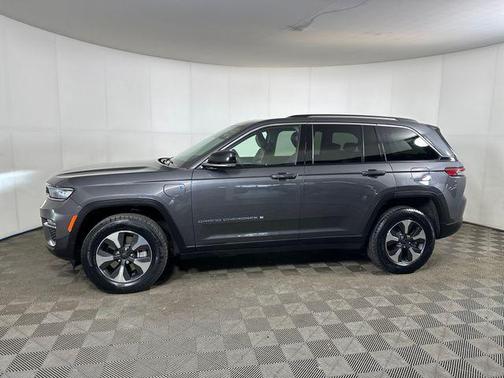 Baltic Gray Metallic Clearcoat 2022 Jeep Grand Cherokee 4xe Base