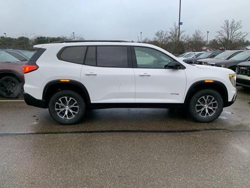 2026 GMC Acadia AT4 AWD