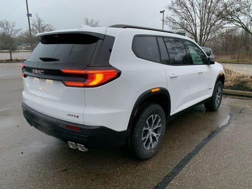 2026 GMC Acadia AT4 AWD