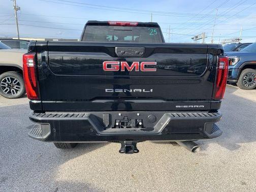 2025 GMC Sierra 3500 Denali