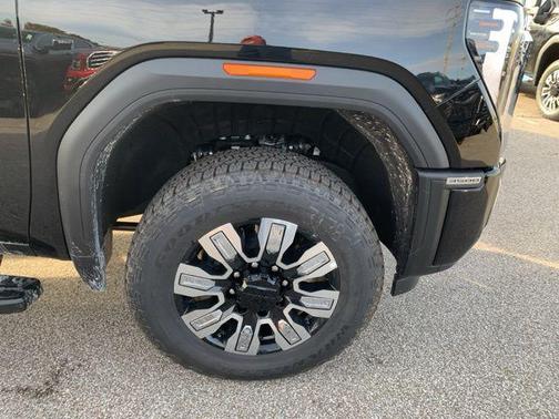 2025 GMC Sierra 3500 Denali