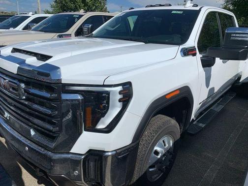 2026 GMC Sierra 3500 SLT
