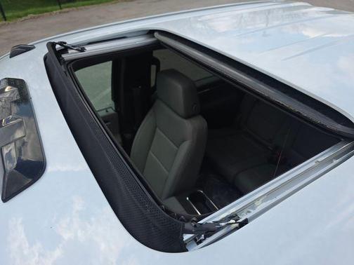 Glacier White Tricoat 2026 GMC Sierra 2500 SLT
