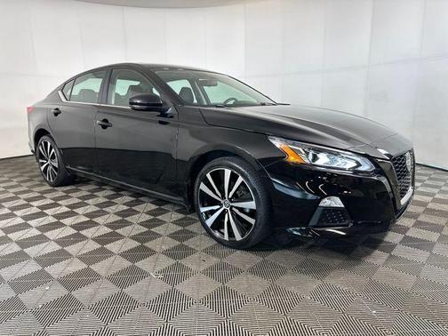 2020 Nissan Altima SR Intelligent AWD