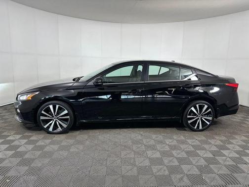 2020 Nissan Altima SR Intelligent AWD