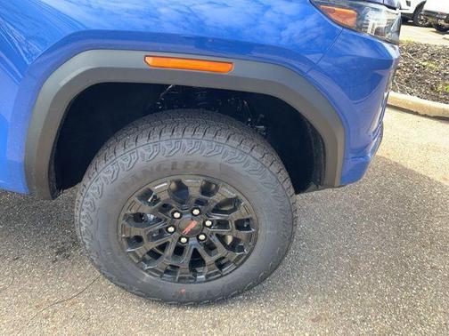 Rapids Metallic 2026 GMC Canyon Elevation