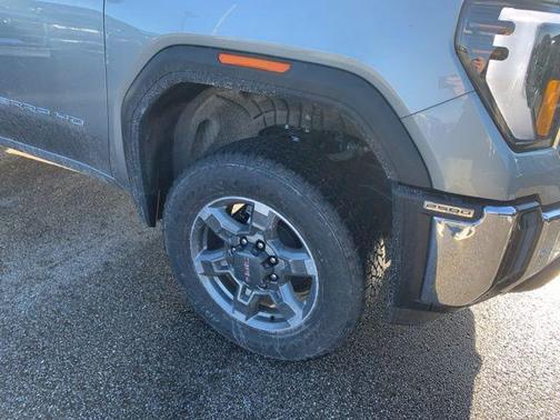 2026 GMC Sierra 2500 SLE