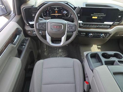 Onyx Black 2026 GMC Sierra 1500 SLE