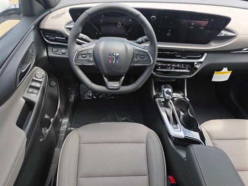 White Frost Tricoat 2026 Buick Envista Avenir FWD