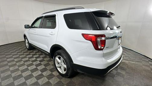 Oxford White 2016 Ford Explorer XLT