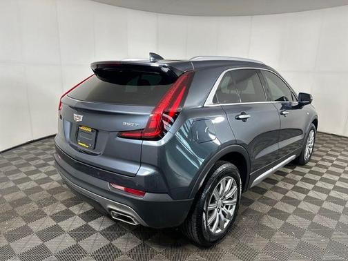 2021 Cadillac XT4 Premium Luxury