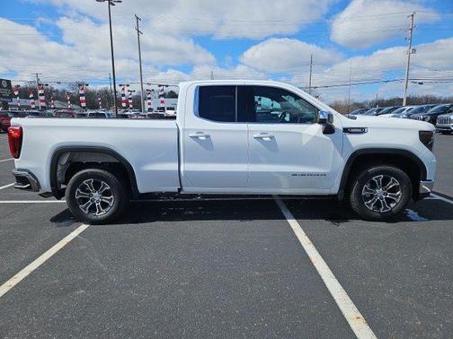 Summit White 2026 GMC Sierra 1500 SLE