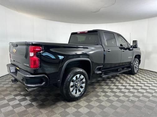 2024 Chevrolet Silverado 2500 Custom