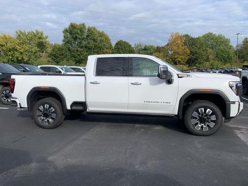2025 GMC Sierra 2500 Denali