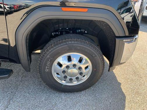 2026 GMC Sierra 3500 SLT