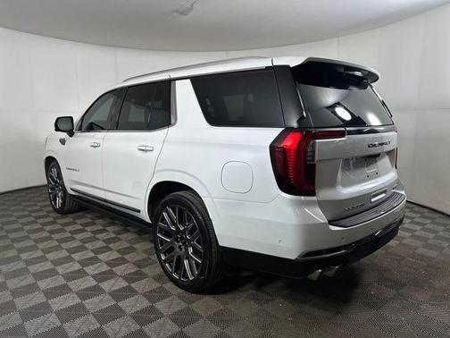 White Frost Tricoat 2025 GMC Yukon Denali Ultimate