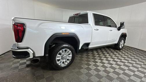 White Frost Tricoat 2023 GMC Sierra 2500 Denali
