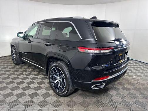 2022 Jeep Grand Cherokee 4xe Summit Reserve
