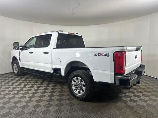 2024 Ford F-350 XLT