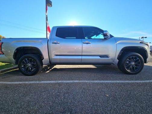 2023 Toyota Tundra Platinum