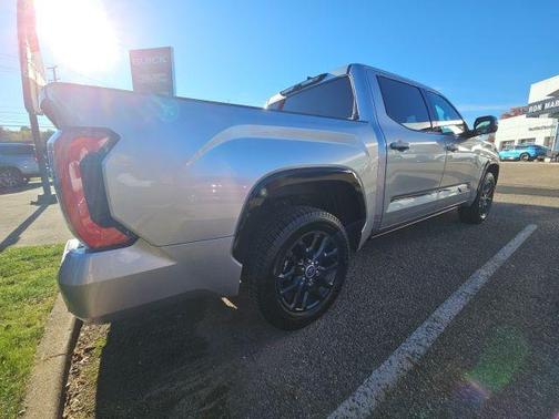 2023 Toyota Tundra Platinum