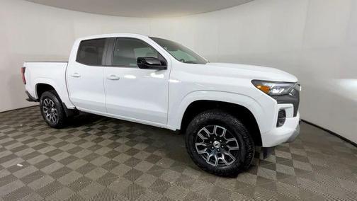 Summit White 2024 Chevrolet Colorado Z71