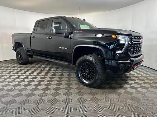 2024 Chevrolet Silverado 2500 4WD Crew Cab Standard Bed ZR2