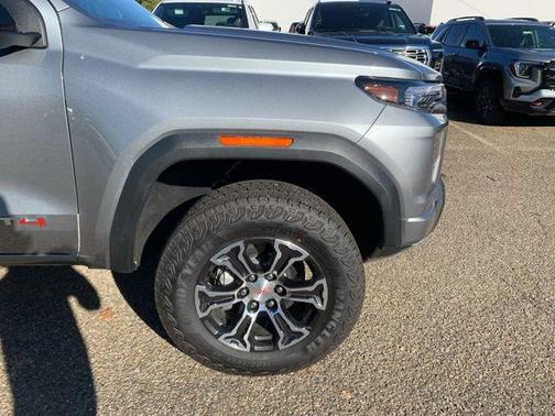 2025 GMC Canyon AT4