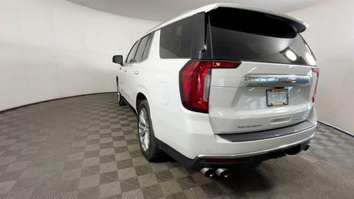 White Frost Tricoat 2023 GMC Yukon Denali
