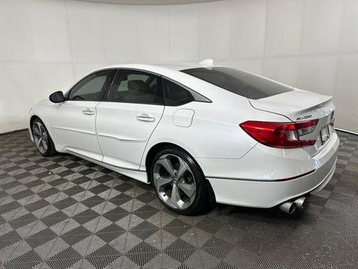 2018 Honda Accord Touring 2.0T