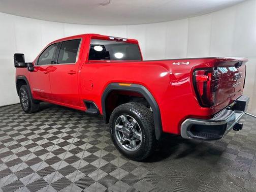 2025 GMC Sierra 2500 SLE