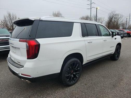 Summit White 2026 GMC Yukon XL Denali